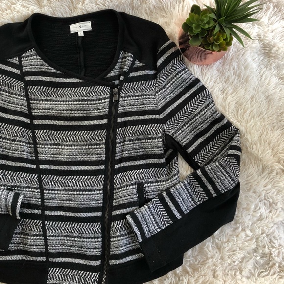 Lou & Grey Sweaters - Lou&Grey Black/White Sweater